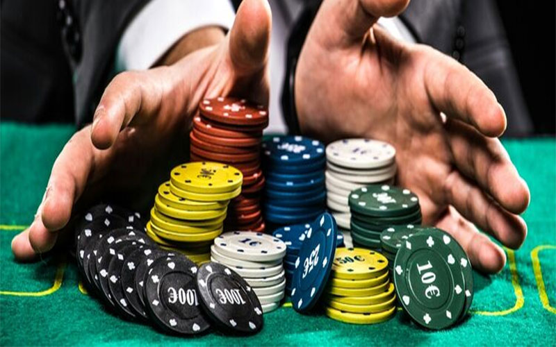 Kinh nghiệm quản lý vốn poker để tránh thua cháy túi